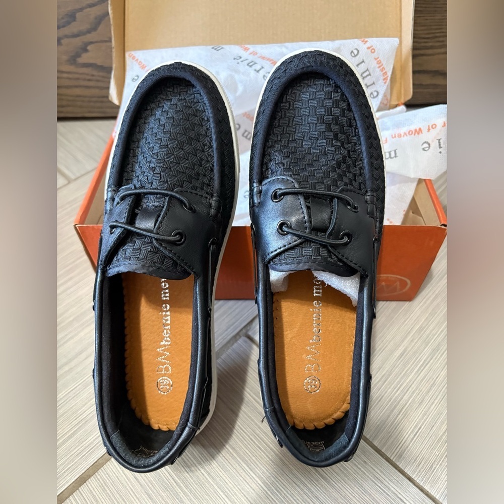 bernie mev. Black Women's Loafers